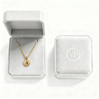 Initial Necklace "Medallion"